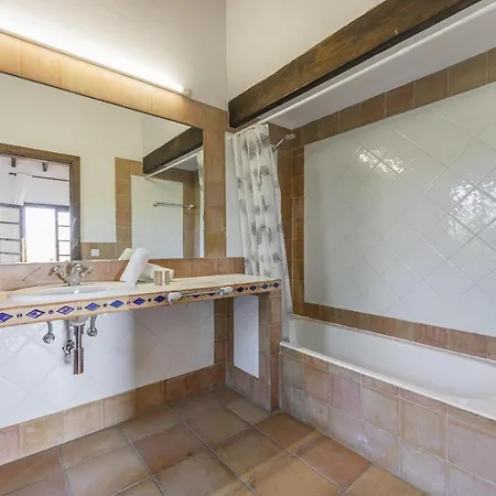 Hidden Retreat / Denga Villa Pollença