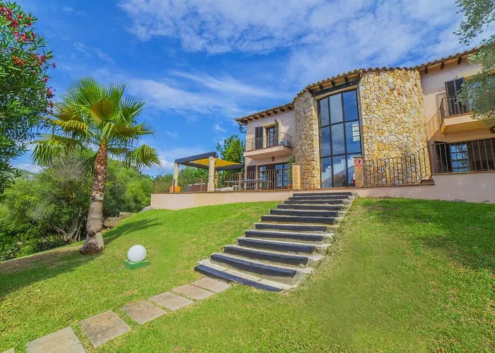 Villa Hidden Retreat / Denga *