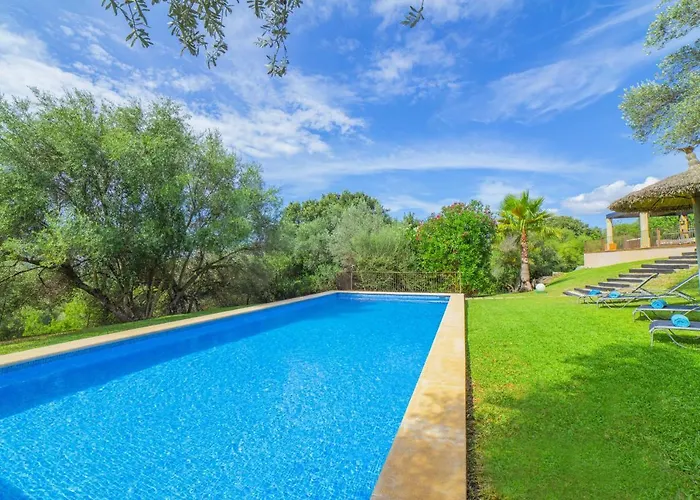 Villa Hidden Retreat / Denga Pollença