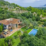 Hidden Retreat / Denga