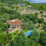 Villa Hidden Retreat / Denga