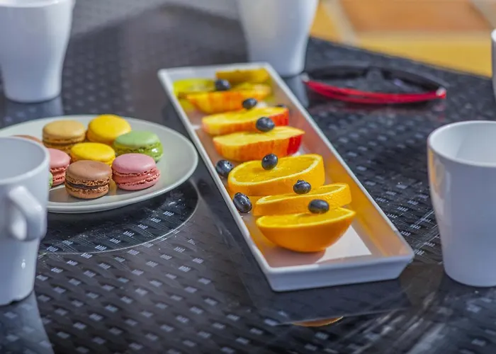 Вилла Hidden Retreat / Denga