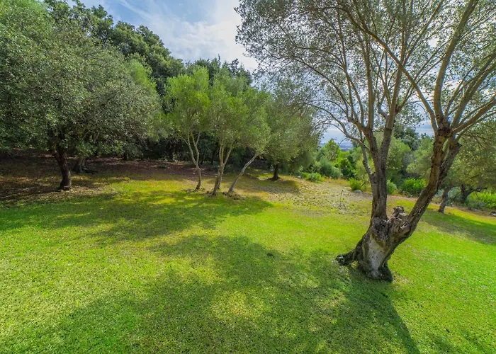 Hidden Retreat / Denga Вилла Польенса