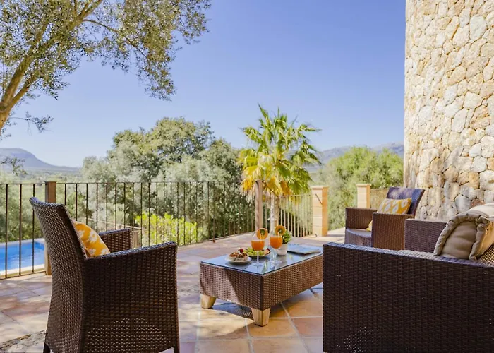 Вилла Hidden Retreat / Denga