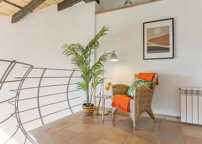 Вилла Hidden Retreat / Denga