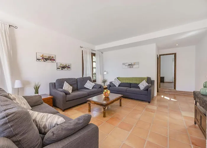 Вилла Hidden Retreat / Denga