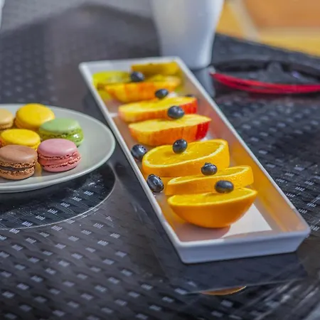 Вілла Hidden Retreat / Denga