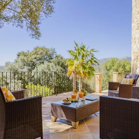 Вілла Hidden Retreat / Denga